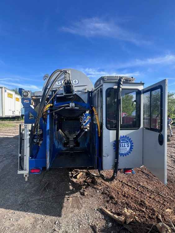 Bells 6000 Firewood Processor with 24’ Conveyor