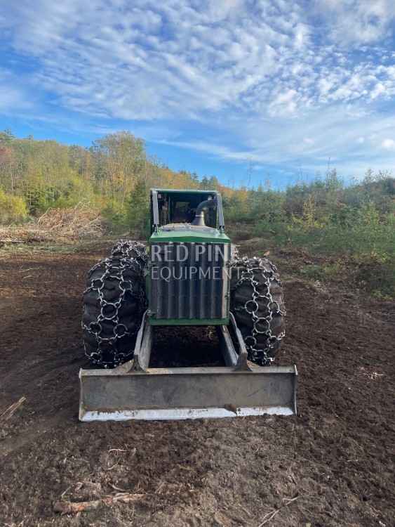 John Deere 848L-II 