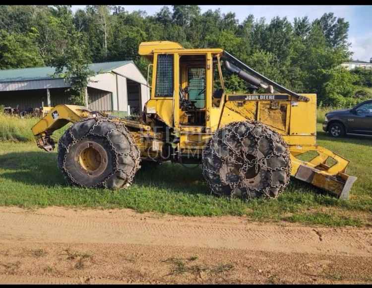 John Deere 548G