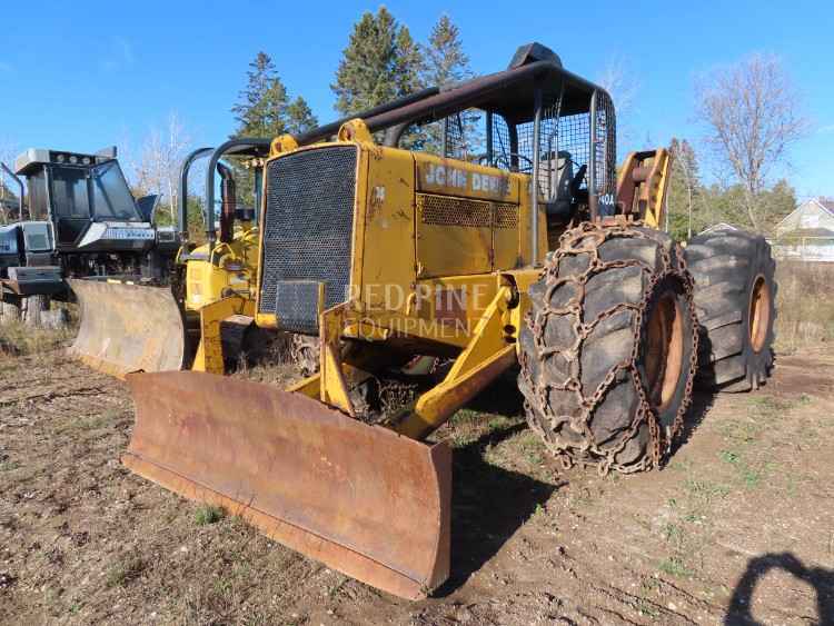 John Deere 740A