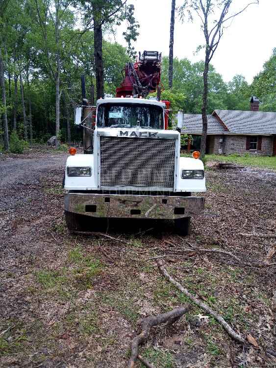 Mack Superliner