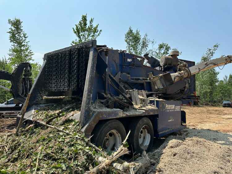 Peterson 5900E Chipper