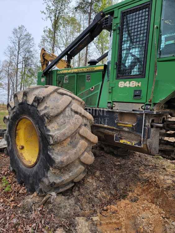 John Deere 848H 