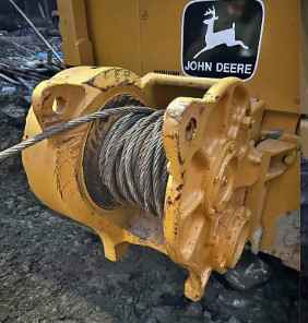 John Deere 4000 Series Winch for a dozer set up.