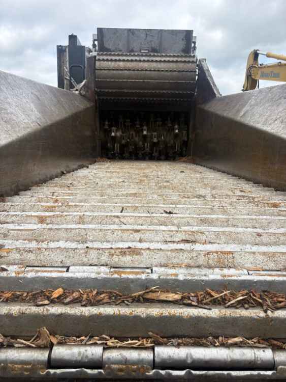 2011 Bandit 3680 Horizontal Grinder
