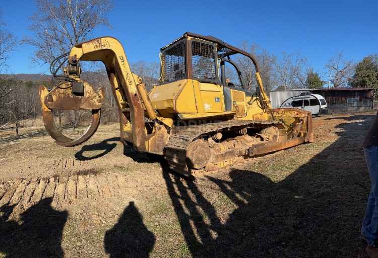 850 Dozer with Grapple