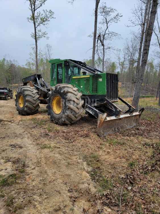 John Deere 848H 