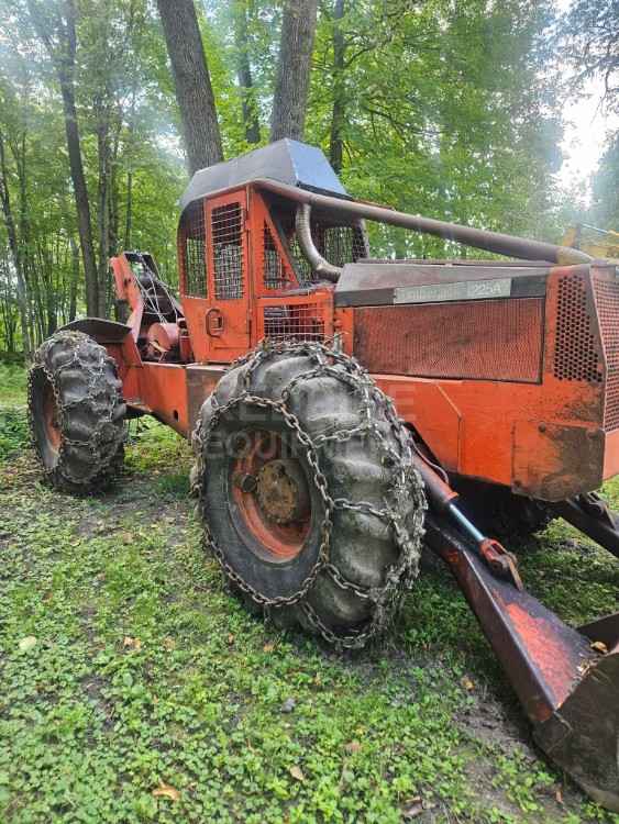 Timberjack 225A