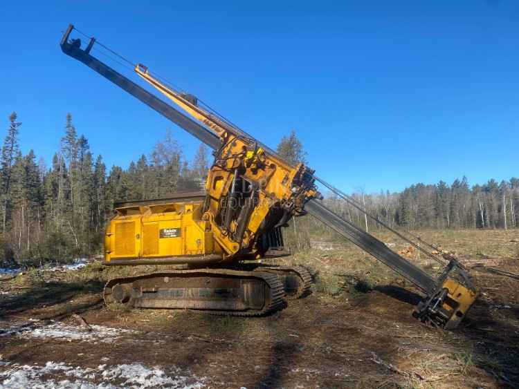 Hyundai 210LC-7 Hyundai 210LC-7 