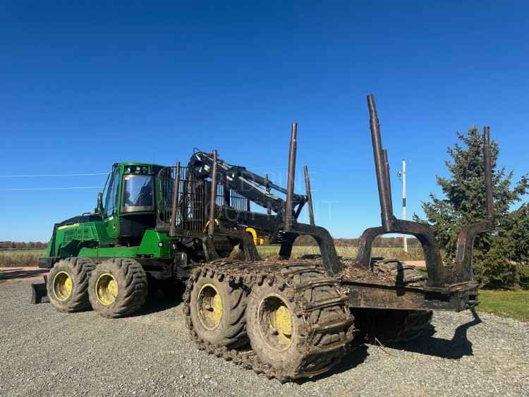 John Deere 1210G