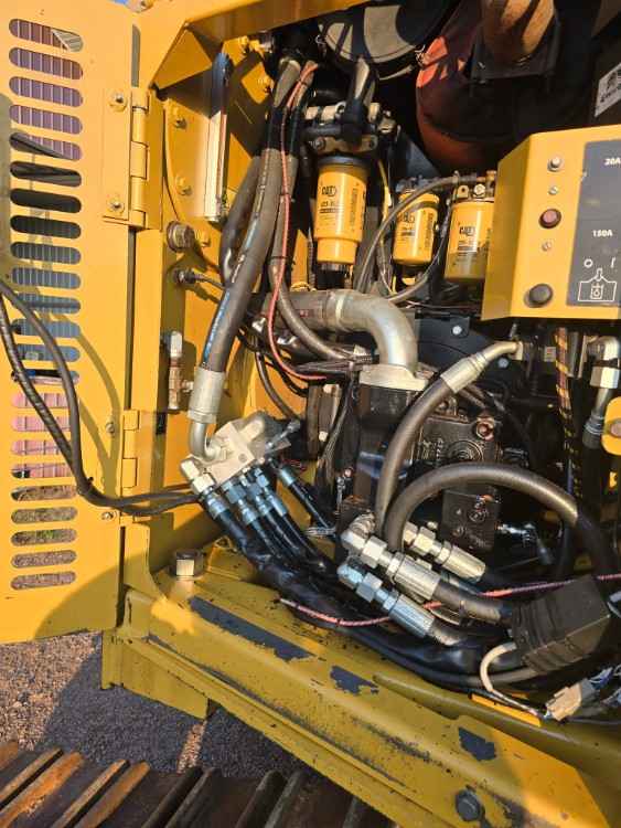 CAT 501HD