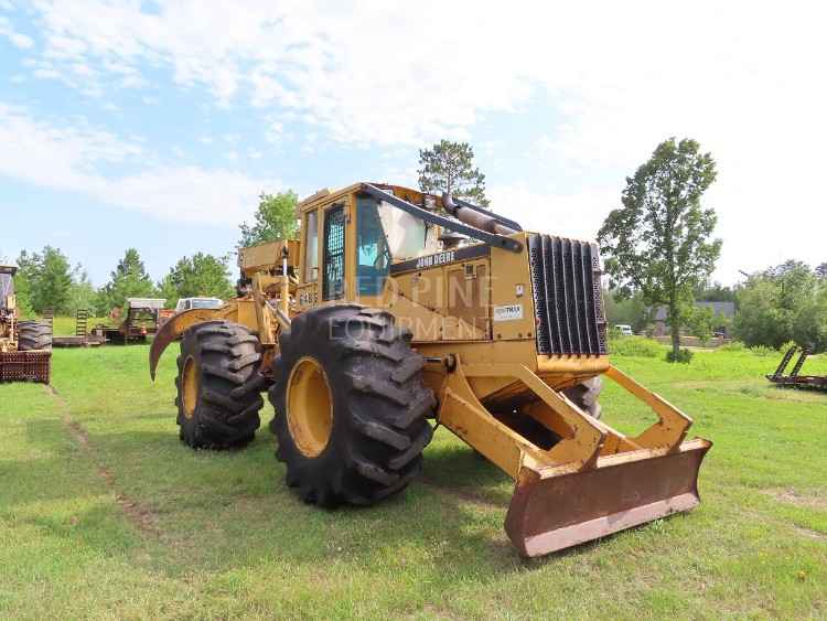 John Deere 648G