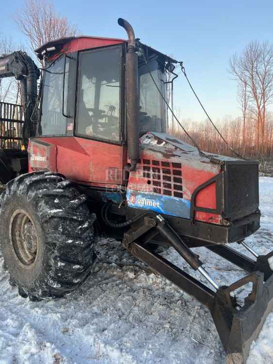  Valmet 840