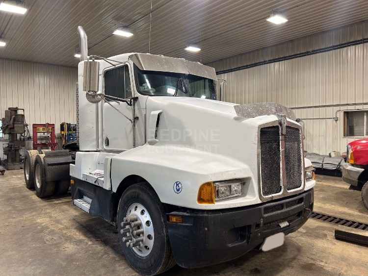 Kenworth T600