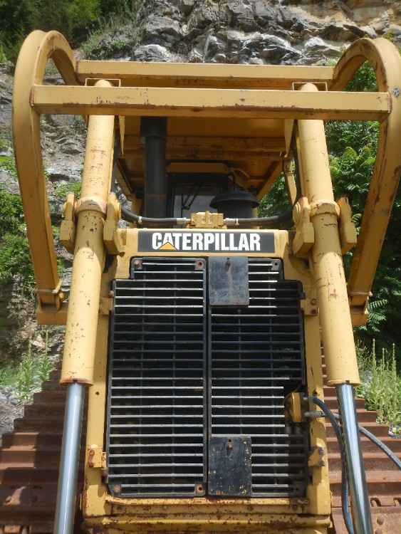 CAT D8R