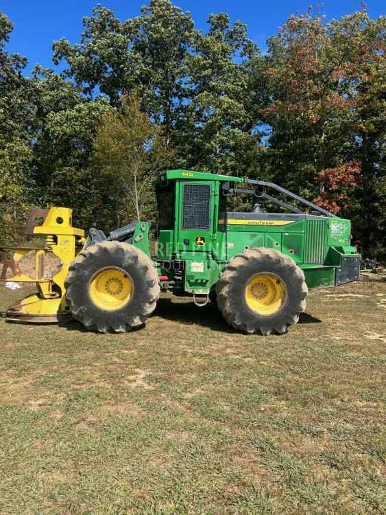 John Deere 643L