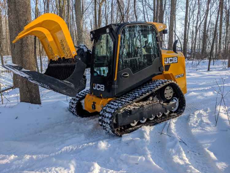 JCB T270