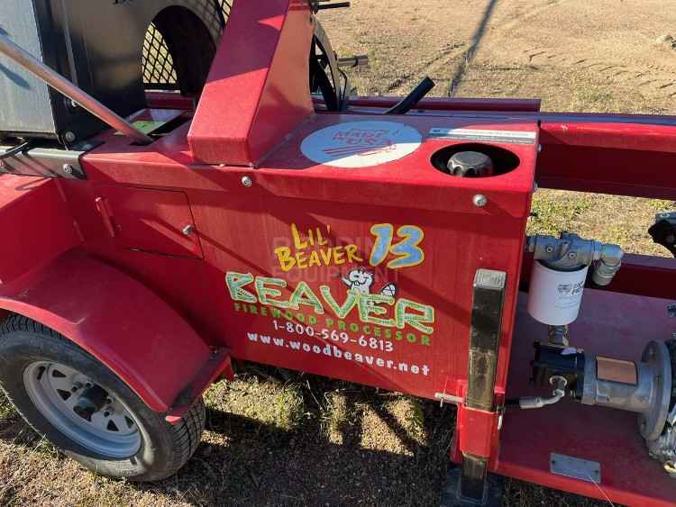 Wood Beaver Lil 13