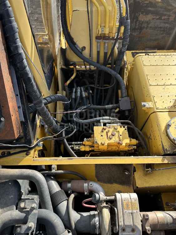 Komatsu PC220
