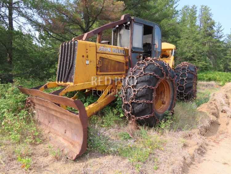 John Deere 648D