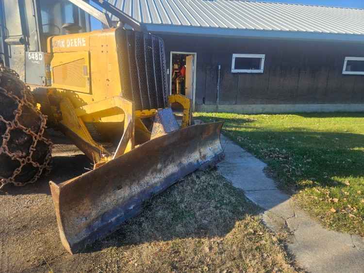 John Deere 648D