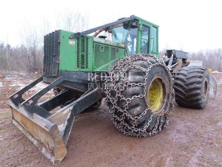 John Deere 748H