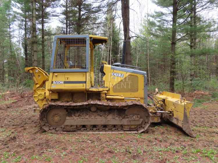 John Deere 650H LT 