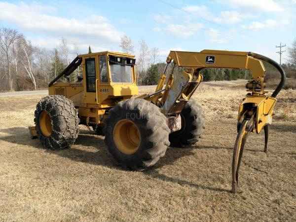 John Deere 648E