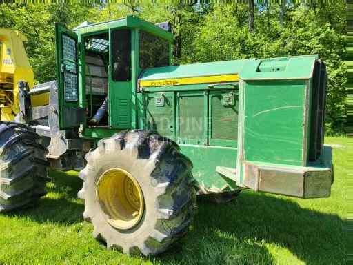 John Deere 843K