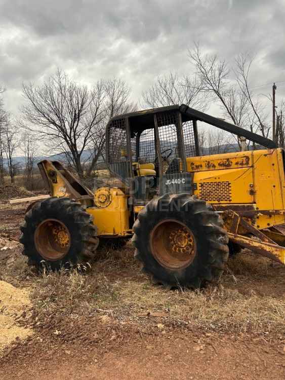 John Deere 440C