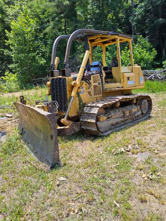 John Deere 750C