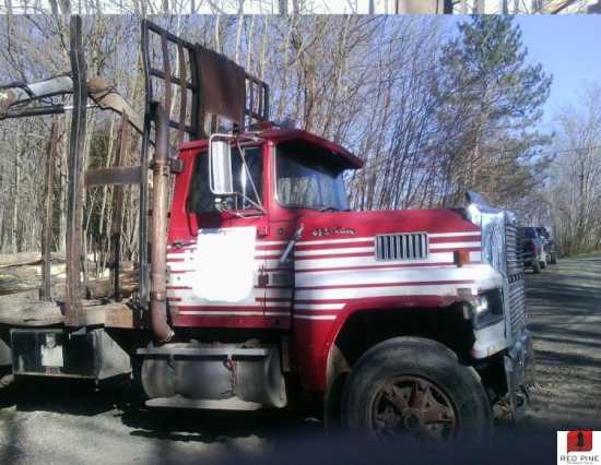 Ford ltl9000 log truck #4