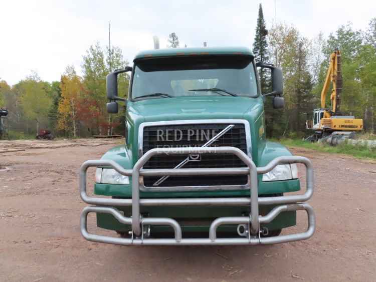 Volvo VNM64T