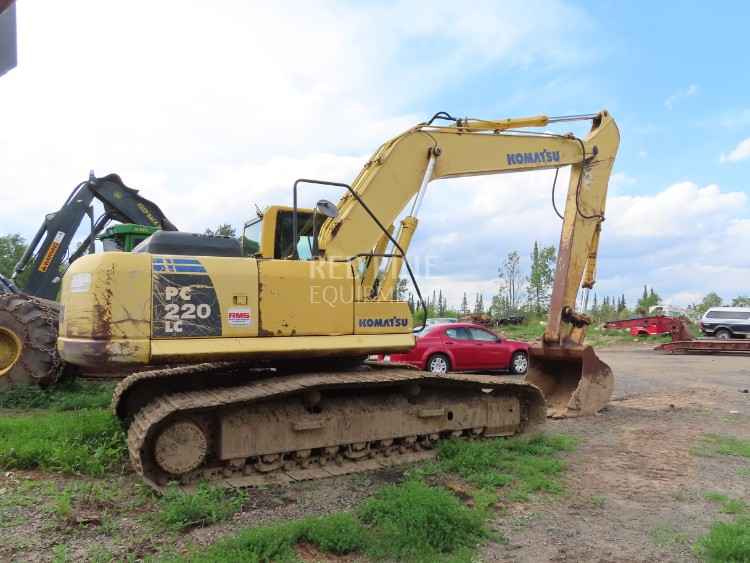 Komatsu PC220LC-8