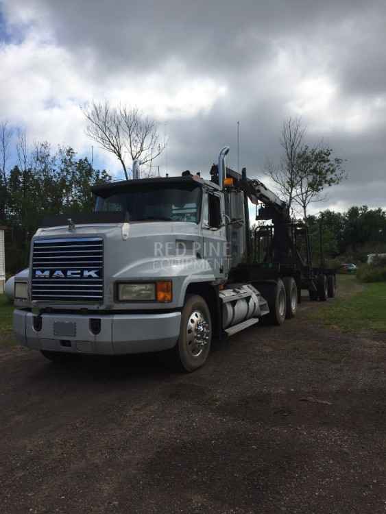 Mack CH613 