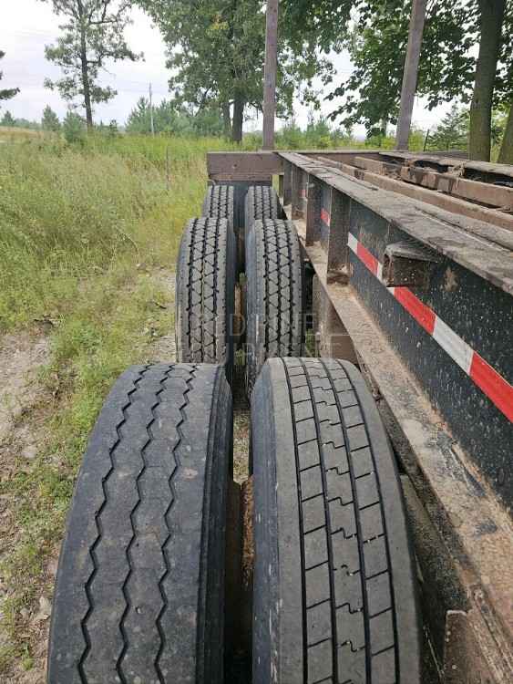 Sta-liteTri Axle Rail Trailer