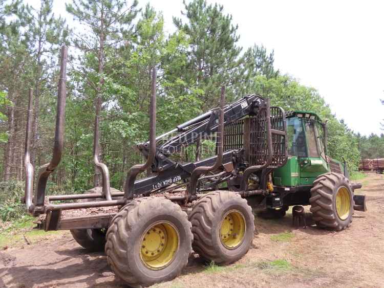 John Deere 1110D