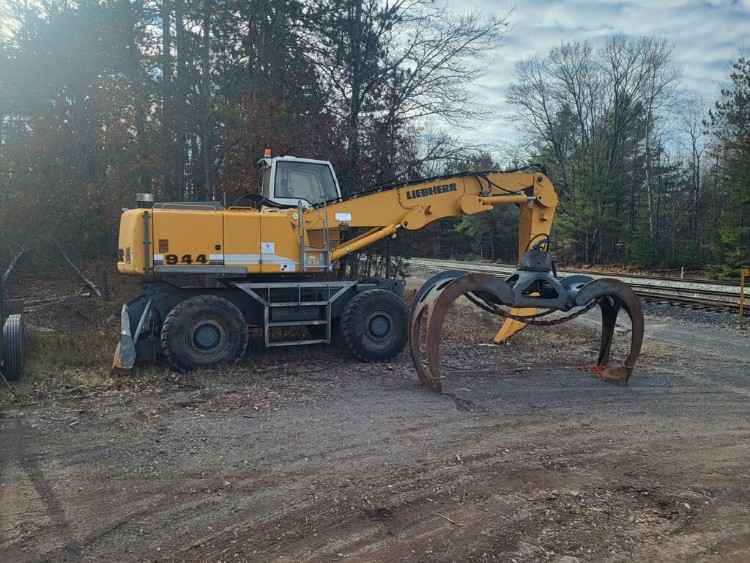 Liebherr 944 Log Loader | Minnesota | Forestry Equipment Sales