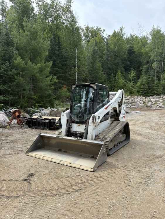 Bobcat T740
