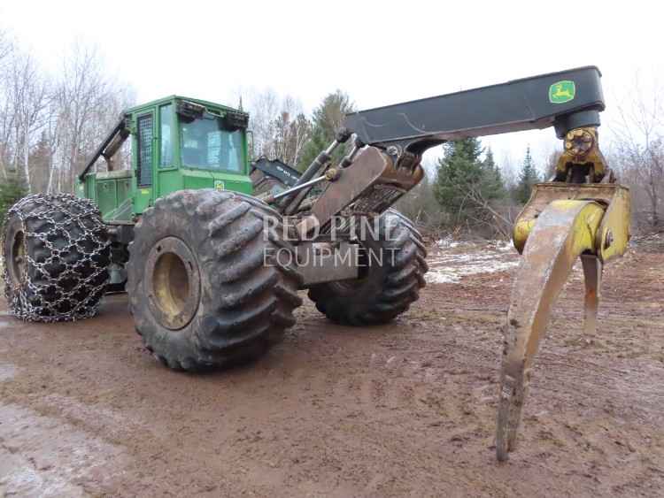 John Deere 748H