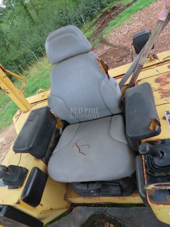 John Deere 750C LGP