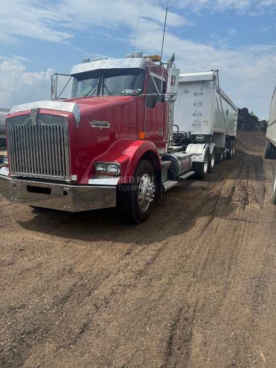 Kenworth T800 