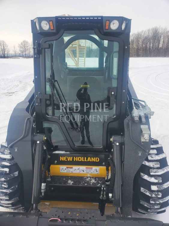 New Holland L318 