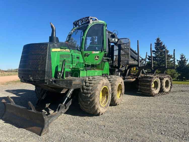 John Deere 1210G