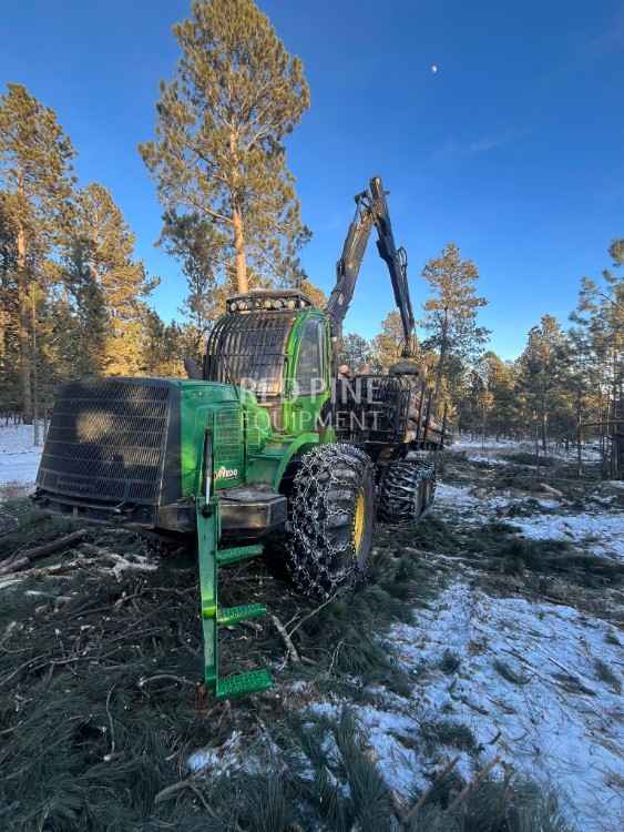 John Deere 1910E