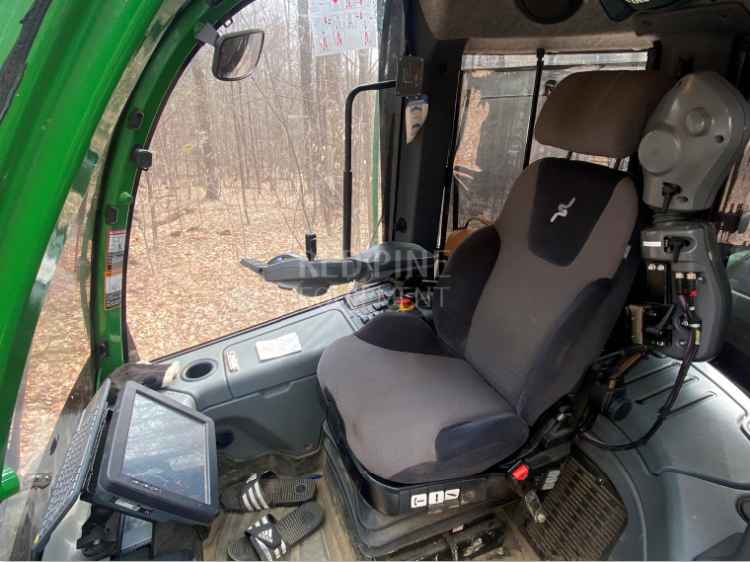John Deere 1270G