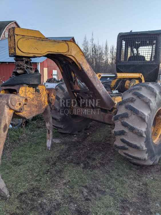 John Deere 548D 