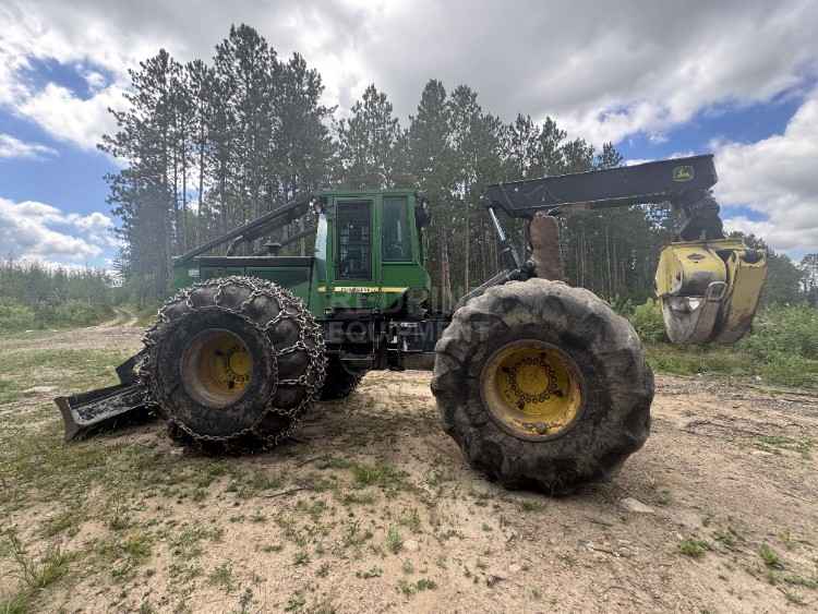 John Deere 748GIII