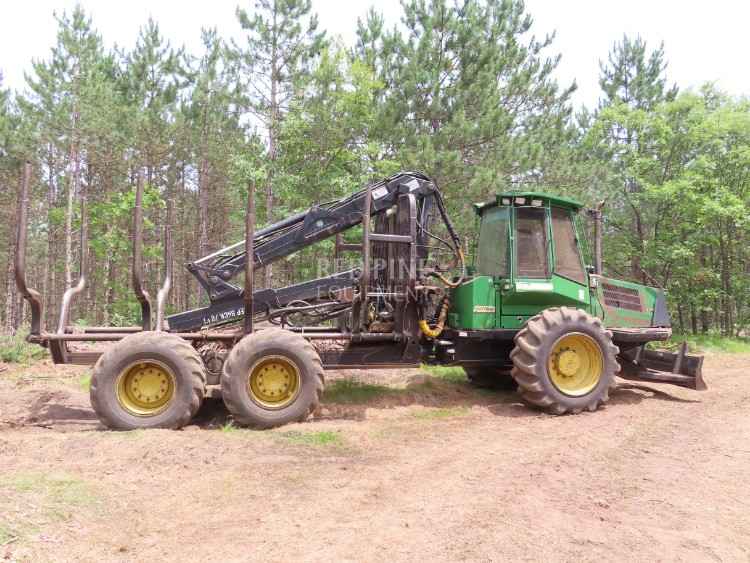 John Deere 1110D