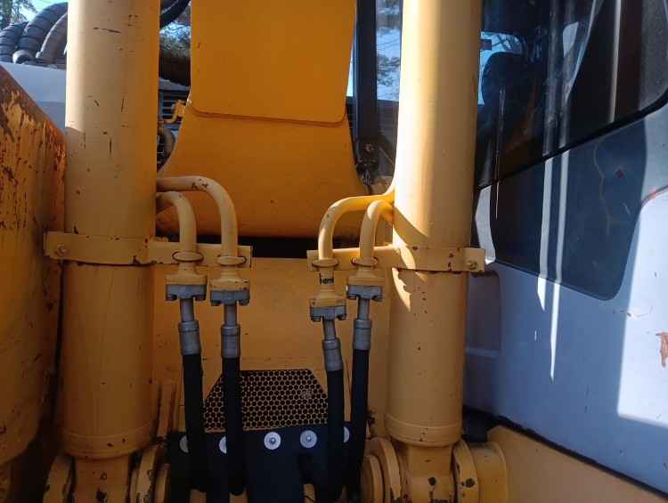 Komatsu 228 LC-7 with Log Max 7000XT